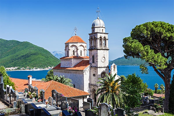 Manastir Savina